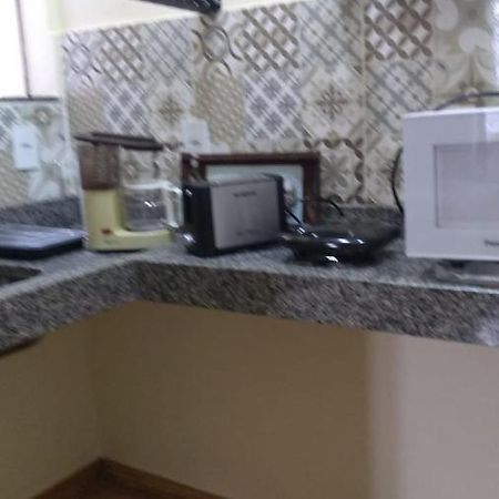 Flat Em Local Tranquilo, Com Garagem Dois Quarteiroes Do Centro Historico, 15 Min De Tiradentes Apartment Sao Joao del Rei Bagian luar foto