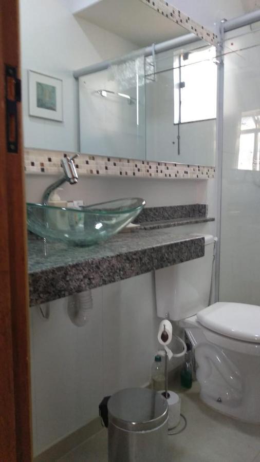 Flat Em Local Tranquilo, Com Garagem Dois Quarteiroes Do Centro Historico, 15 Min De Tiradentes Apartment Sao Joao del Rei Bagian luar foto